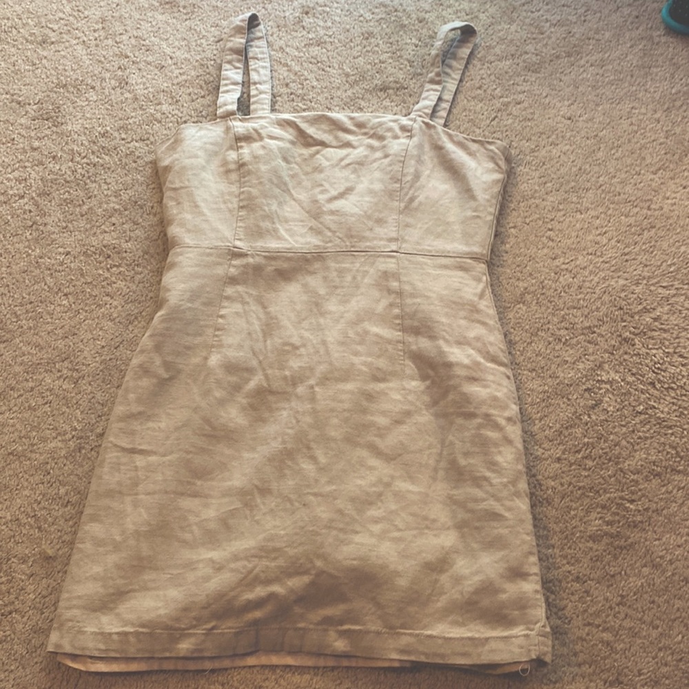 forever 21 mid length dress, worn once or twice, perfect condition